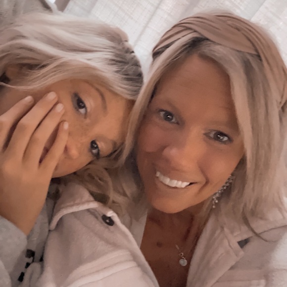 Meet your Posher, Jenny - Picture 3 of 15